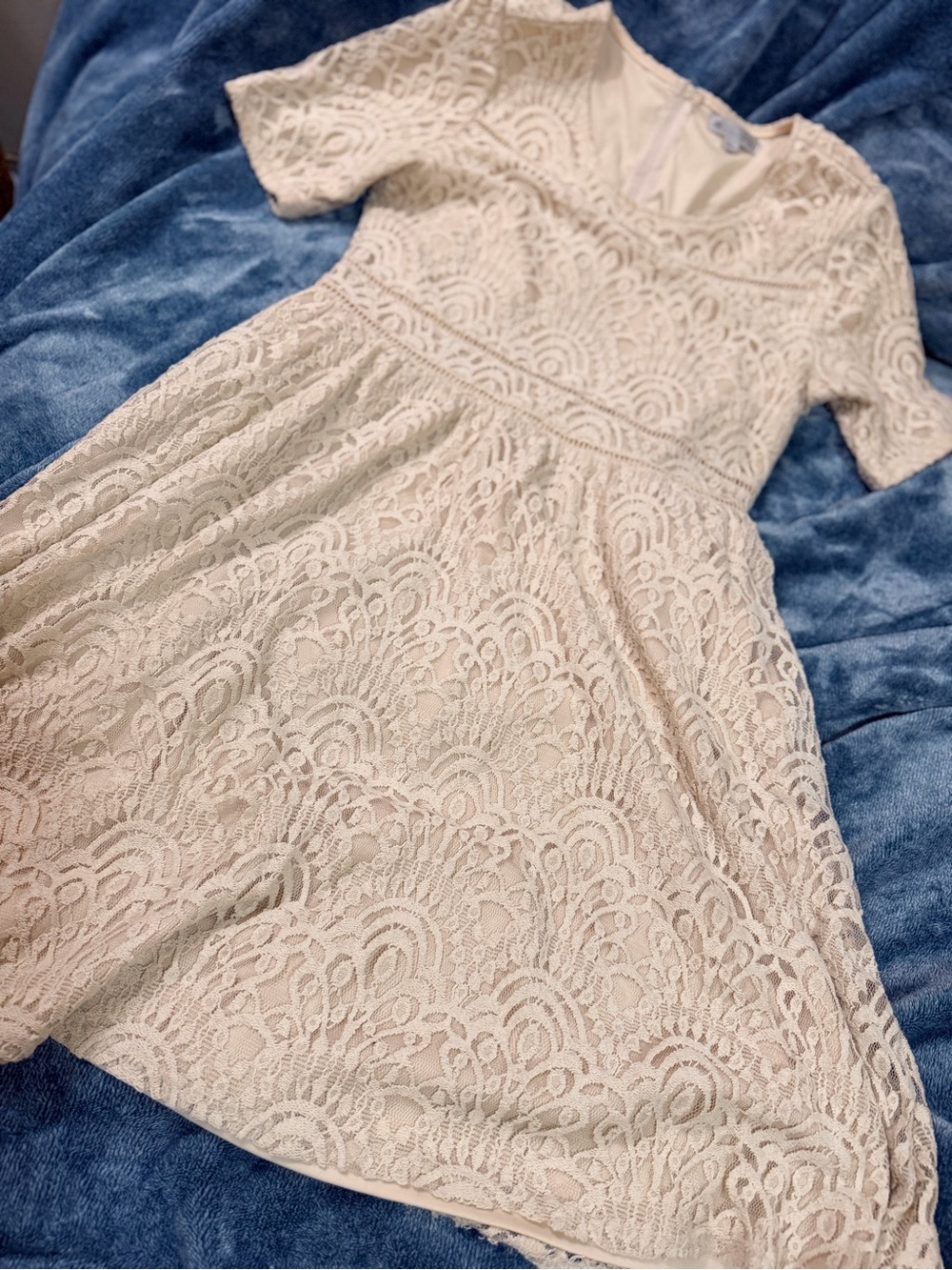 SD Collection Cream Lace Midi Dress